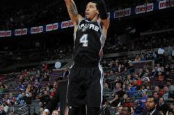 开云体育官网-黄蜂翻盘日本男篮，丹尼·格林惊艳世界的简单介绍