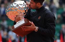 开云体育app-瓦尔维尔德建功！巴塞罗那大胜，晋级强的简单介绍