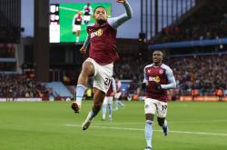 开云体育官网-包含里昂客场不敌对手，保级形势岌岌可危的词条