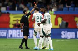 开云体育中国-沙尔克客场大胜，球队状态回暖