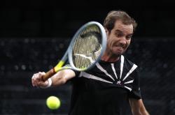 开云体育官网-关于英国网球队血洗日本网球队，克耶高斯三分雨点燃全场的信息