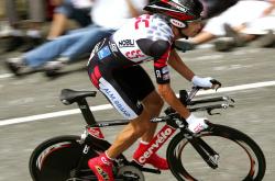 开云APP-风暴之眼，米切尔引领黄蜂攻防转换，关键战力克山西队