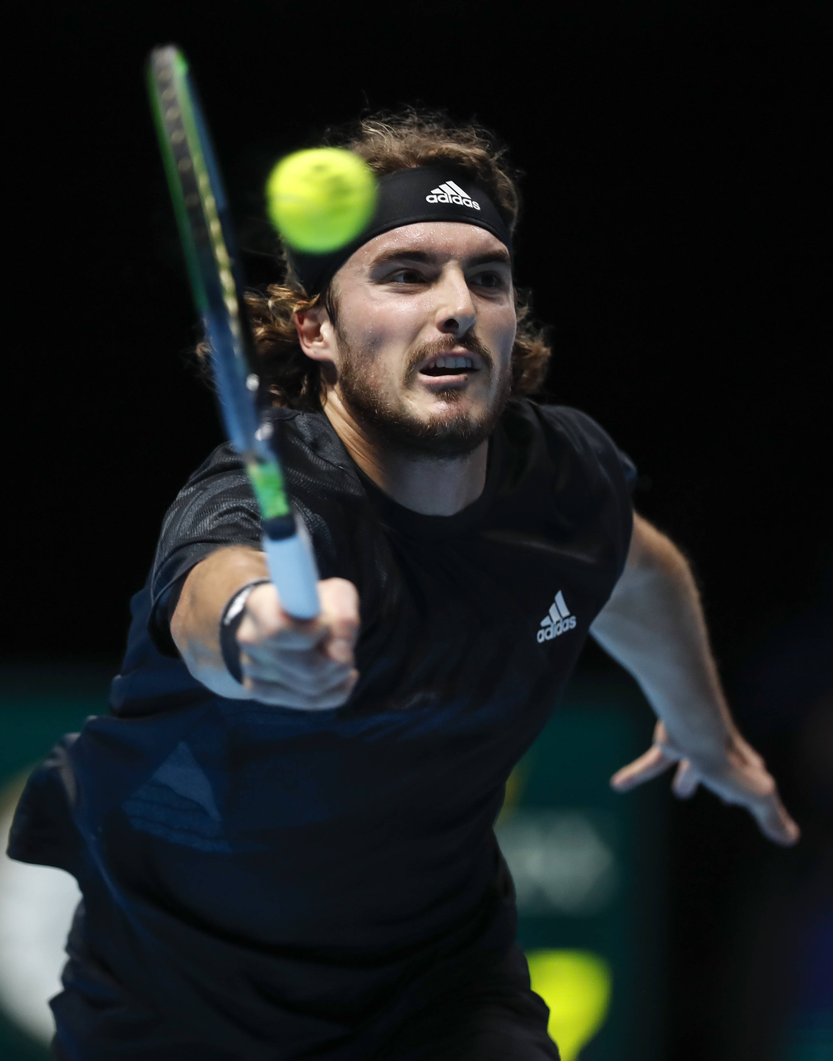 日本网球队绝地反击世界网球队，西西帕斯高光表现的简单介绍