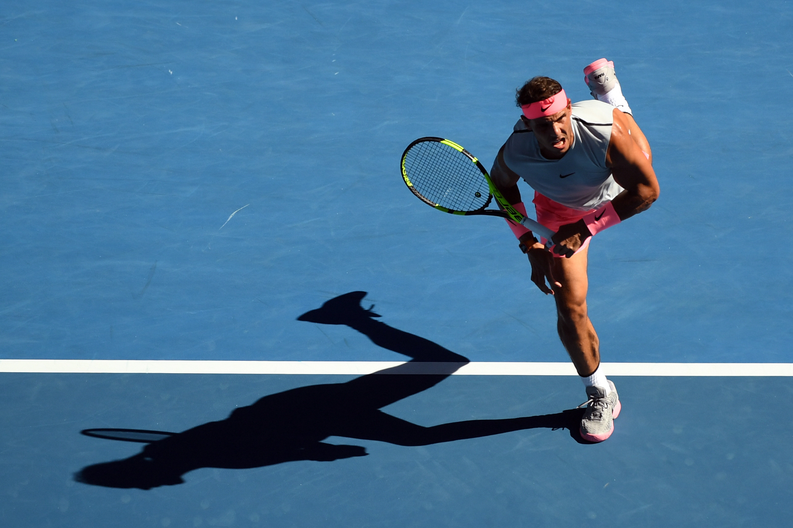 包含澳大利亚网球队绝地反击世界网球队，纳达尔统治全场的词条