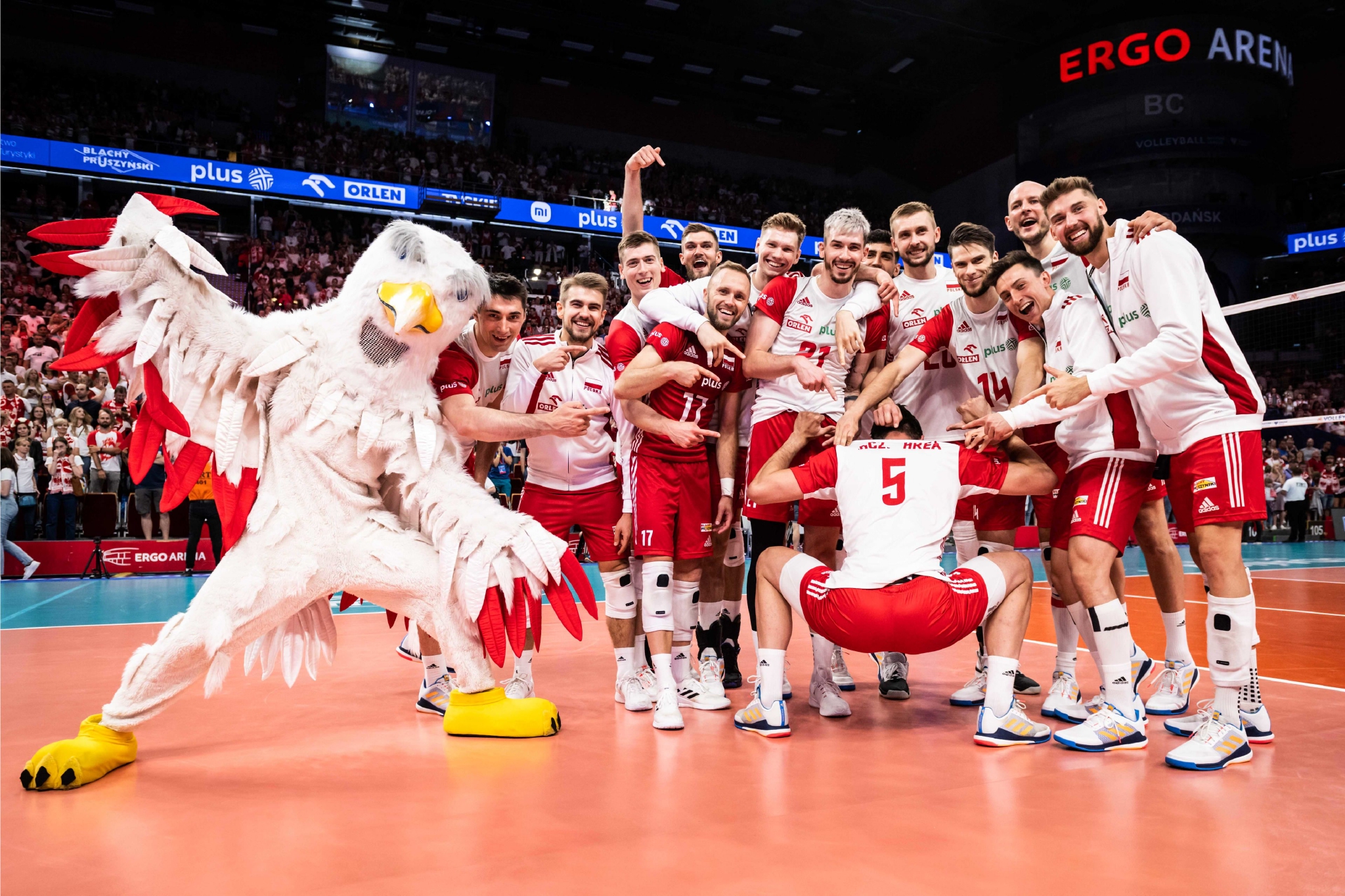 英格兰队碾压德国队，波尔刷新纪录