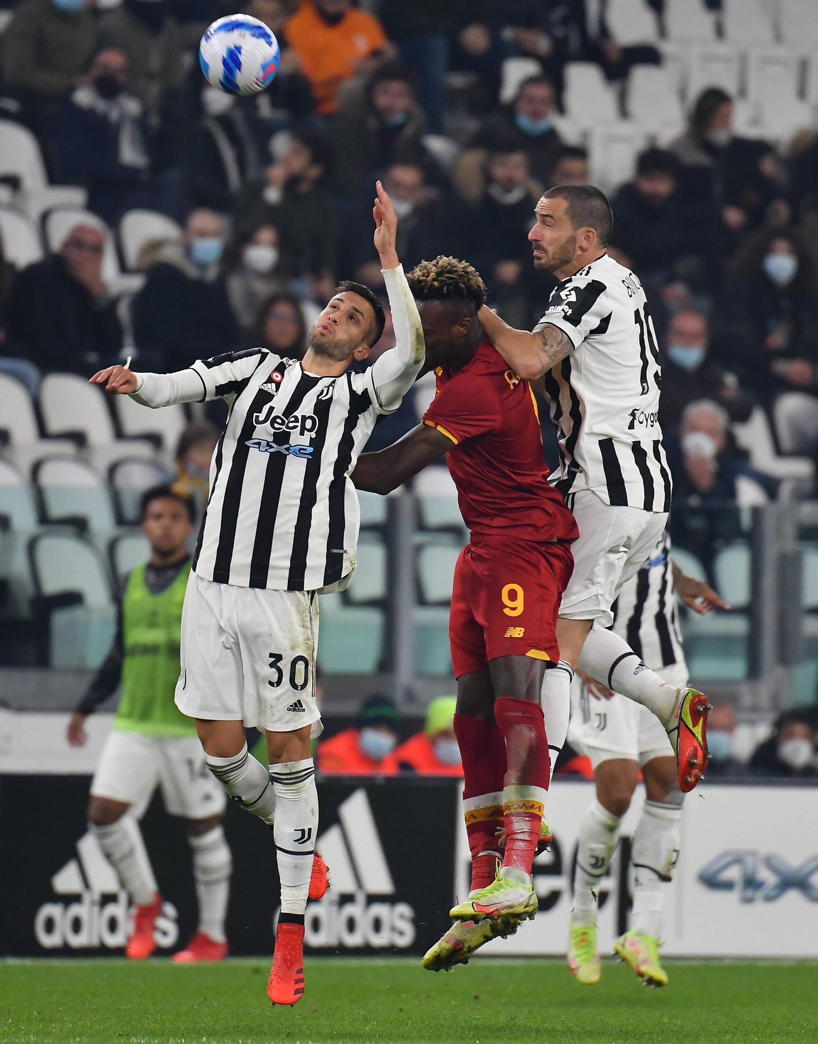 意甲球队表现:尤文图斯势不可挡 意甲球队表现:尤文图斯势不可挡