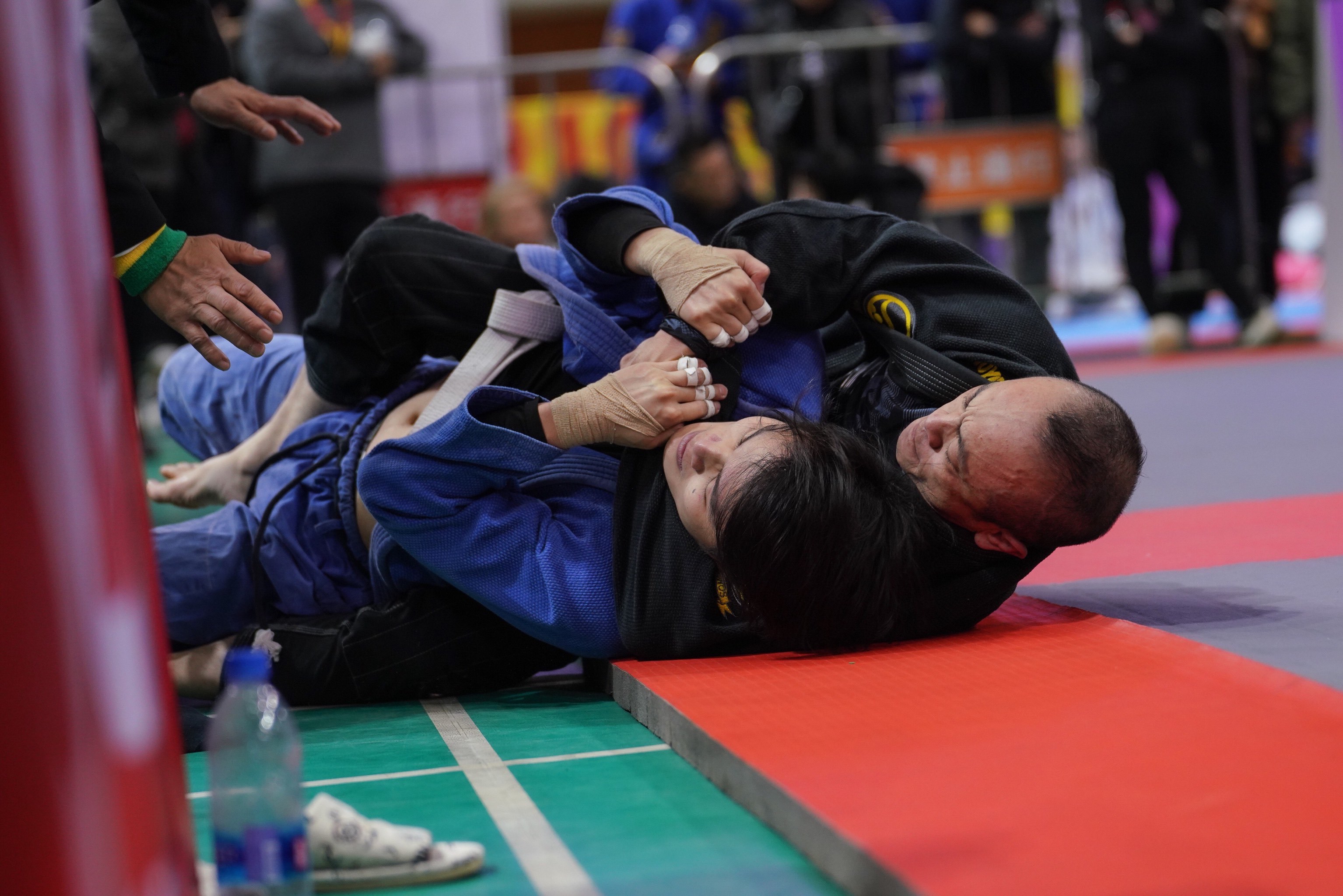 包含强势夺冠:柔道选手横扫群雄的词条 包含强势夺冠:柔道选手横扫群雄的词条