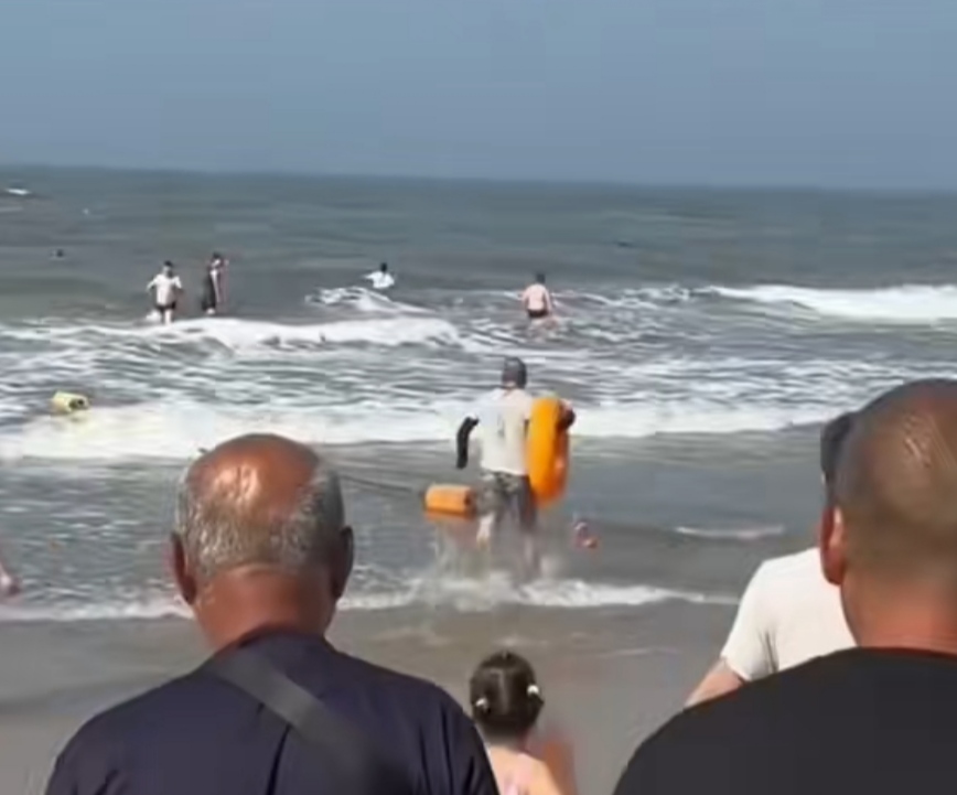 俄罗斯队球员跳水事件引发热议 俄罗斯队球员跳水事件引发热议