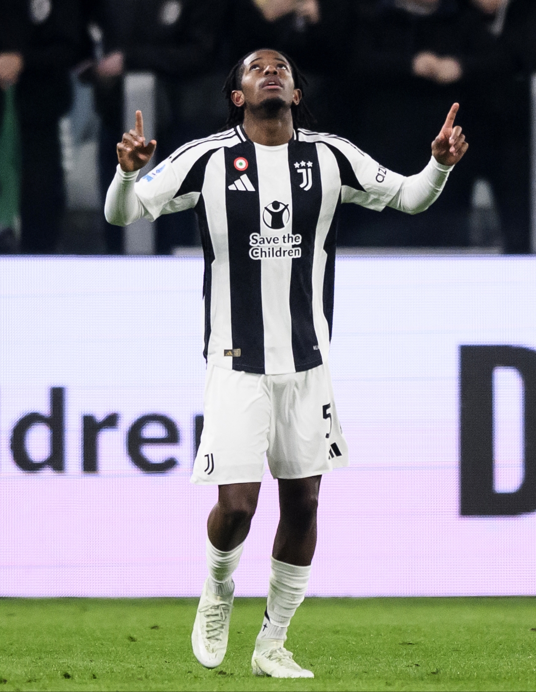 尤文图斯后卫无愧表现出色，成为不可或缺