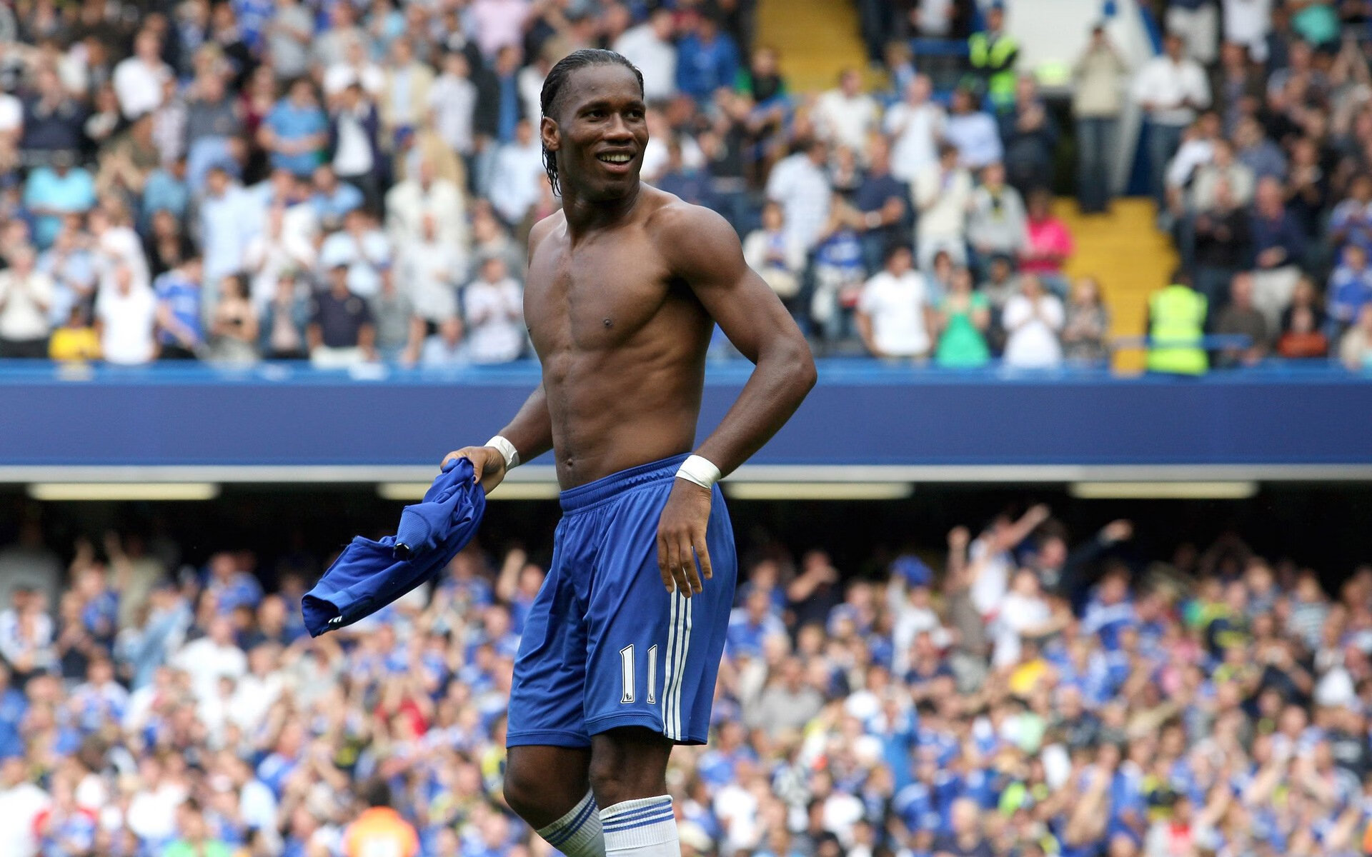 当东方黑土遇上绿茵豪门,班凯罗赛后评分拉满背后的篮球密码