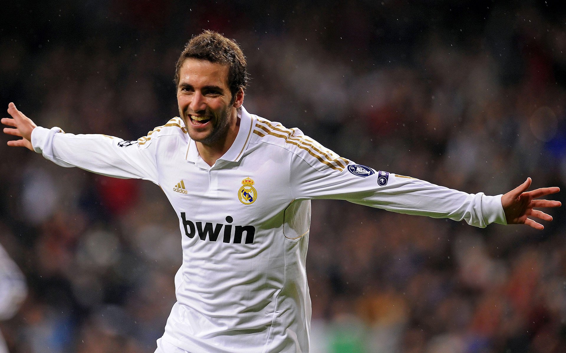 全程高能输出!保罗末节接管比赛,雄鹿强势攻克骑士主场